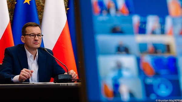 Morawiecki: wygrywamy z epidemią