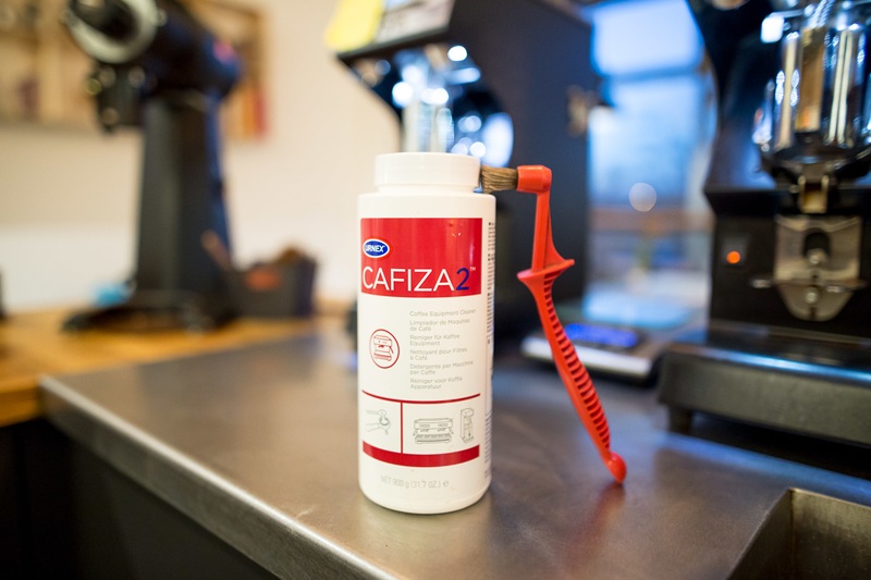 Higiena sprzętu jako klucz do powtarzalnej jakości: Strategia czystości w nowoczesnej gastronomii