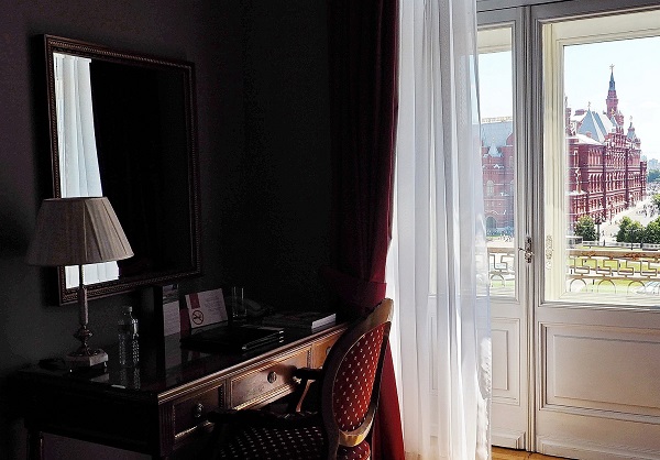 Hotelarze obniżają ceny. 