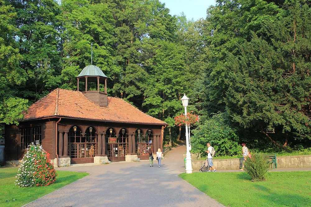 Odnowiono zabytkową, blisko 100-letnią pijalnię wód