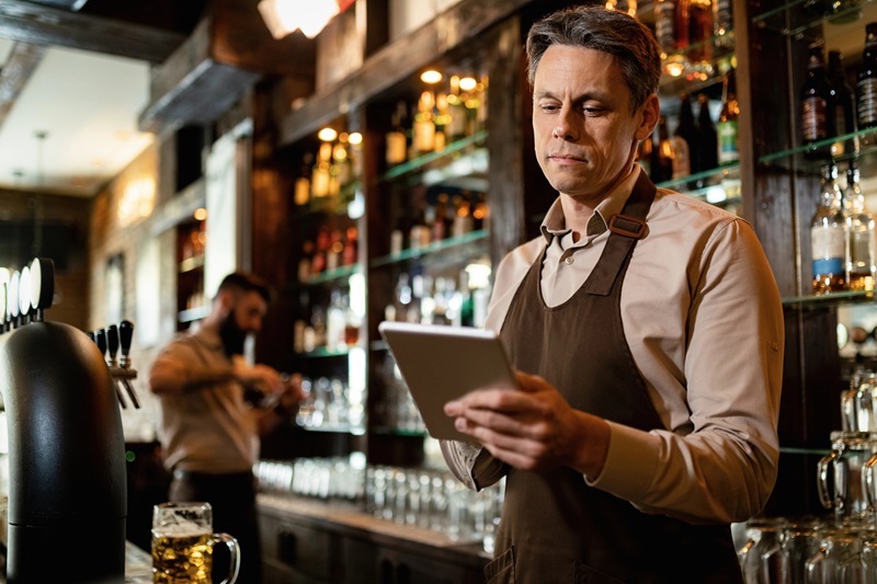 Outsourcing w sektorze HoReCa: szansa czy wyzwanie?
