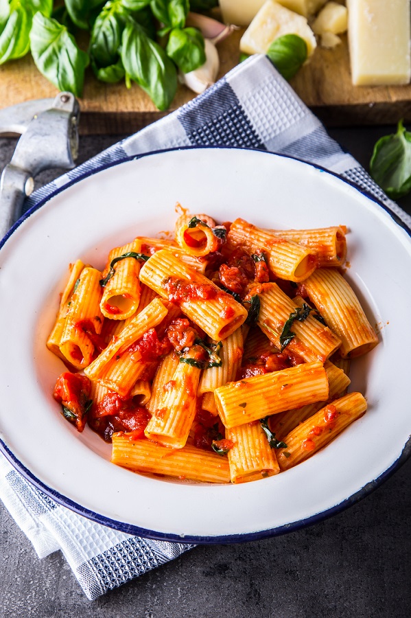 Prawdziwie włoskie Rigatoni neapolitana